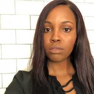 Meet your Posher, Dechelle